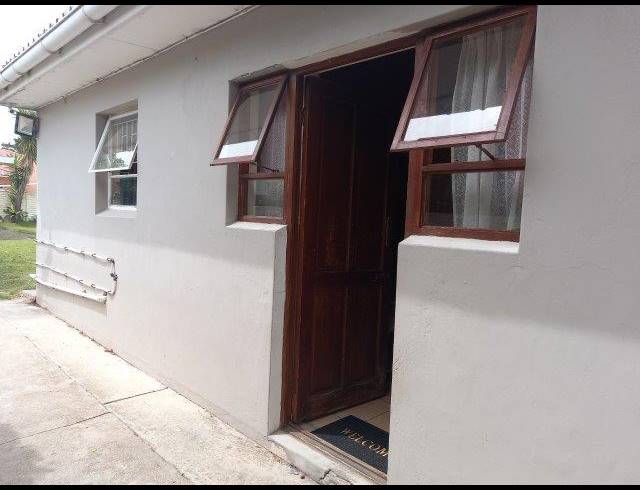 1 BEDROOM APARTMENT RENTED IN ROWALLAN PARK